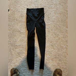 Black lulu lemon leggings